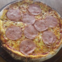 pepperoni-pizza-Crep'Italy-Siem_Reap_Cambodia